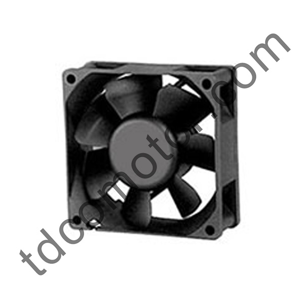 DC Axial Fan 70x70x25 YZ-7025D Bantalan Bola Bantalan Lengan